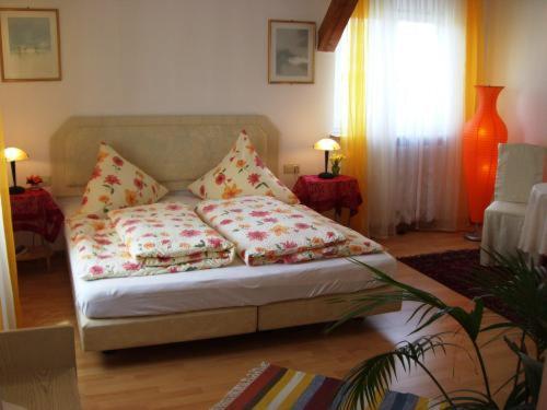 Hotel Adler Айхельберг Экстерьер фото