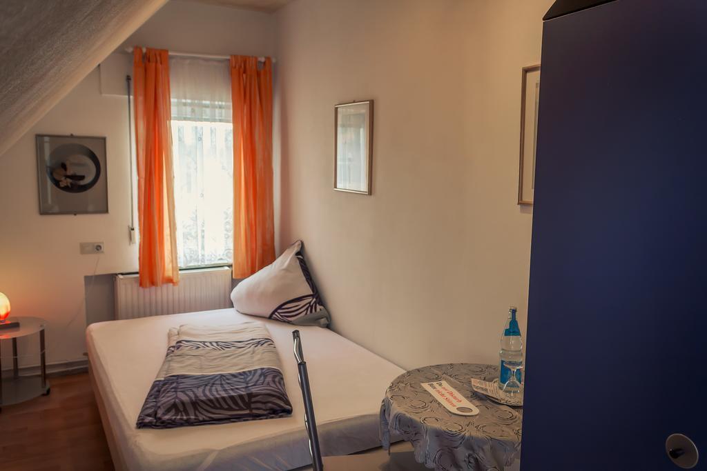 Hotel Adler Айхельберг Номер фото