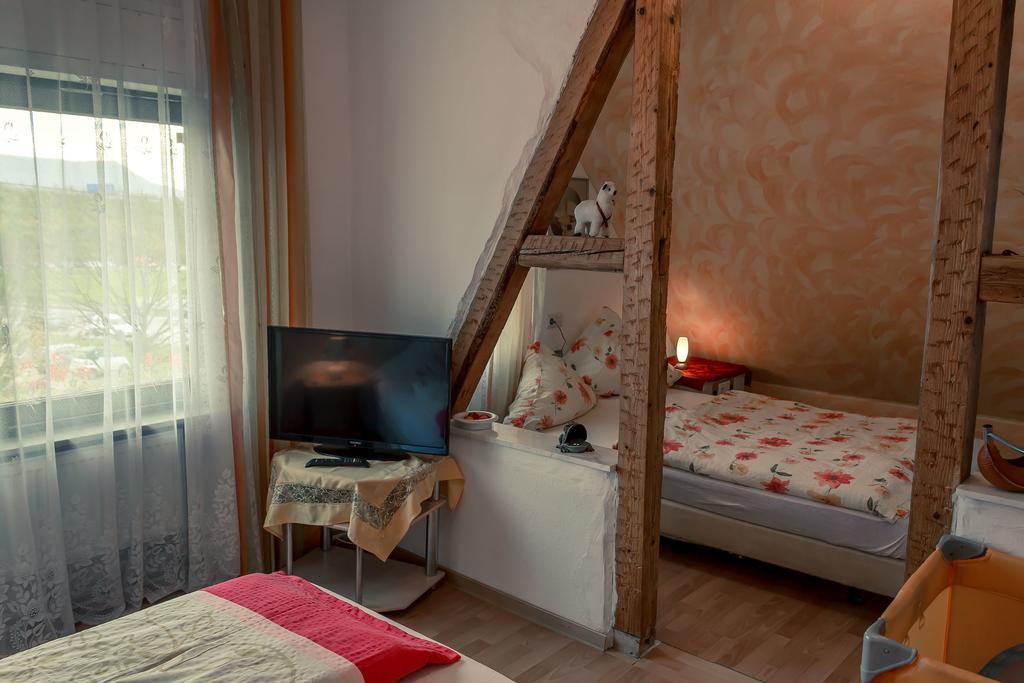 Hotel Adler Айхельберг Номер фото